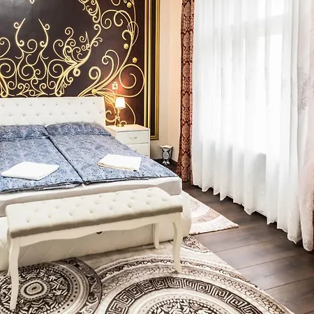 Villa Apartman * Makó