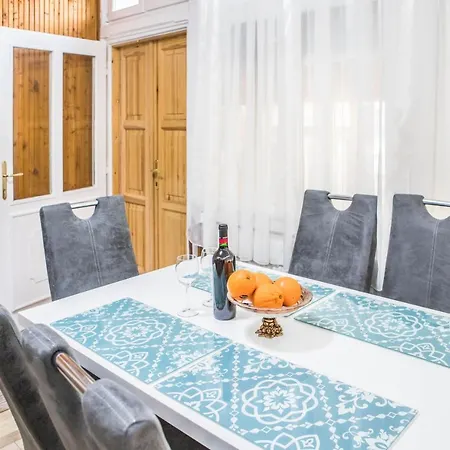 Villa Apartman Апартаменты