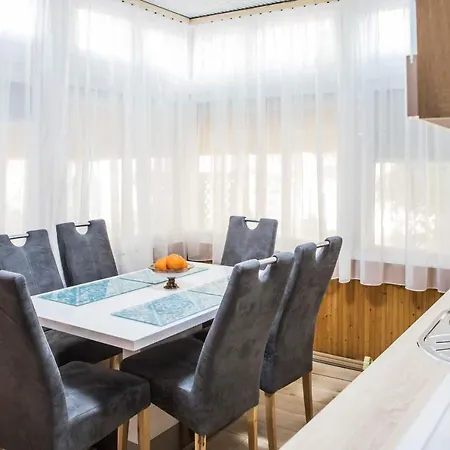 Апартаменты Villa Apartman Мако