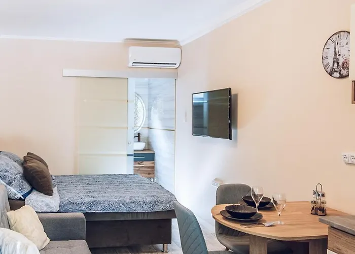 Villa Apartman מאקו