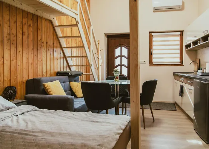 Villa Apartman דירה *