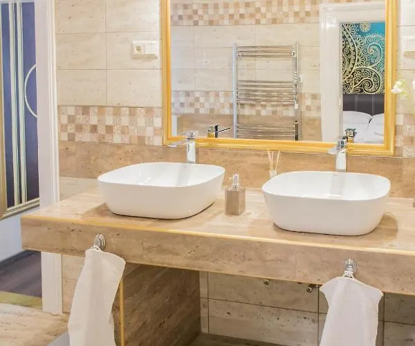 דירה Villa Apartman *