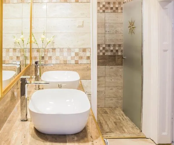 Villa Apartman דירה מאקו